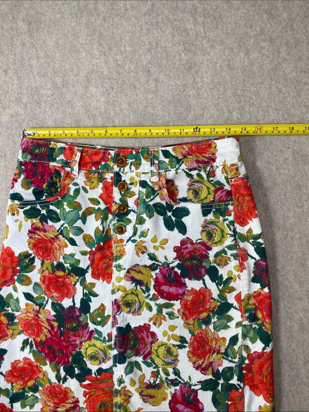 Maeve Anthropologie Floral Denim Pencil Skirt Size 6 Rose Button Fly - Picture 4 of 7